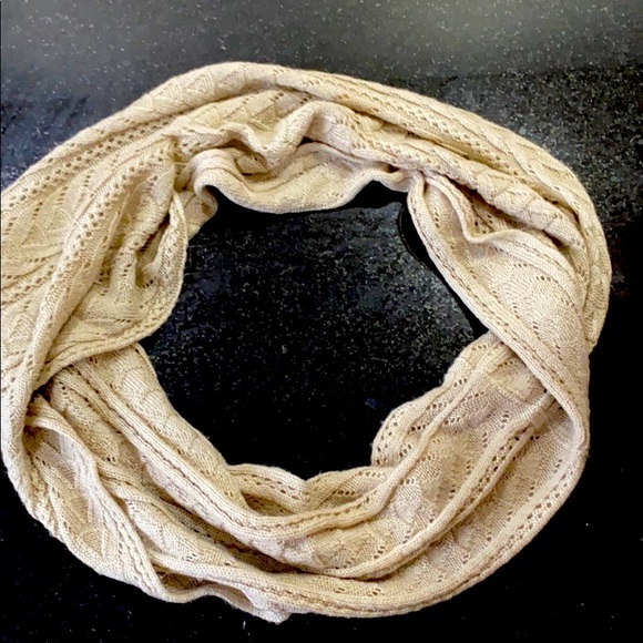 KNIT CIRCLE SCARF - Picture 1 of 1